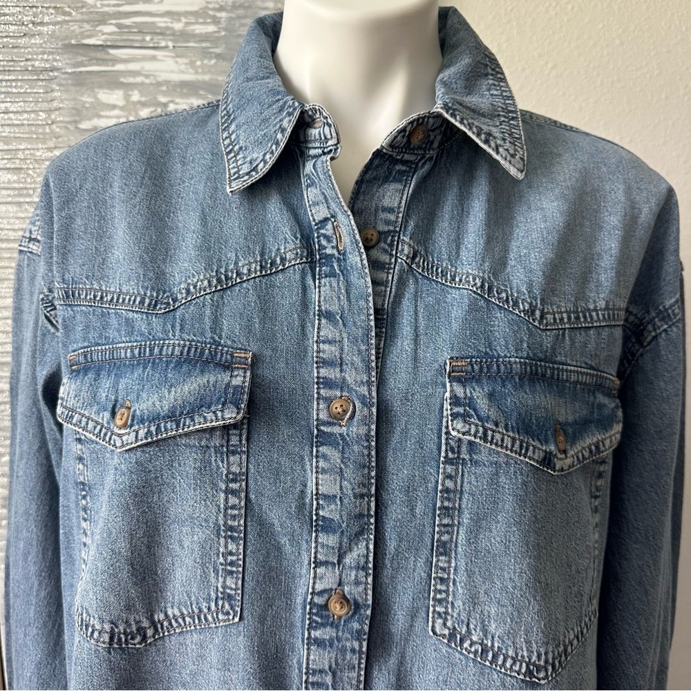 Jessica Simpson Blue Denim Button-Up Shirt Size L - Picture 9 of 14